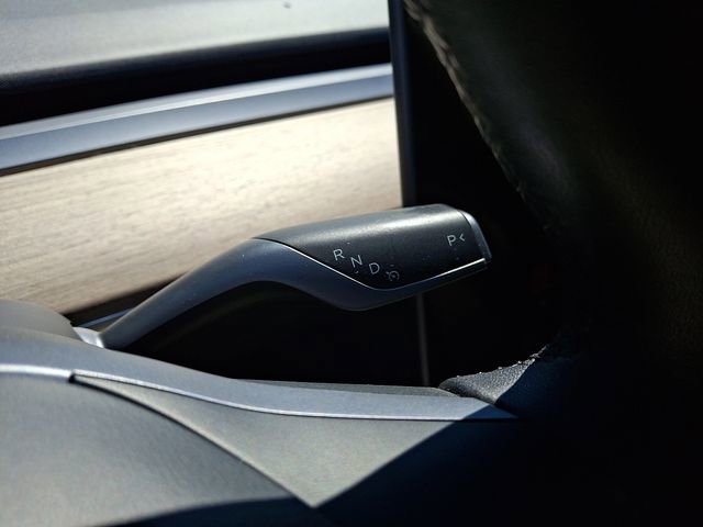 Used 2023 Tesla Model 3 Standard Range RWD image 16