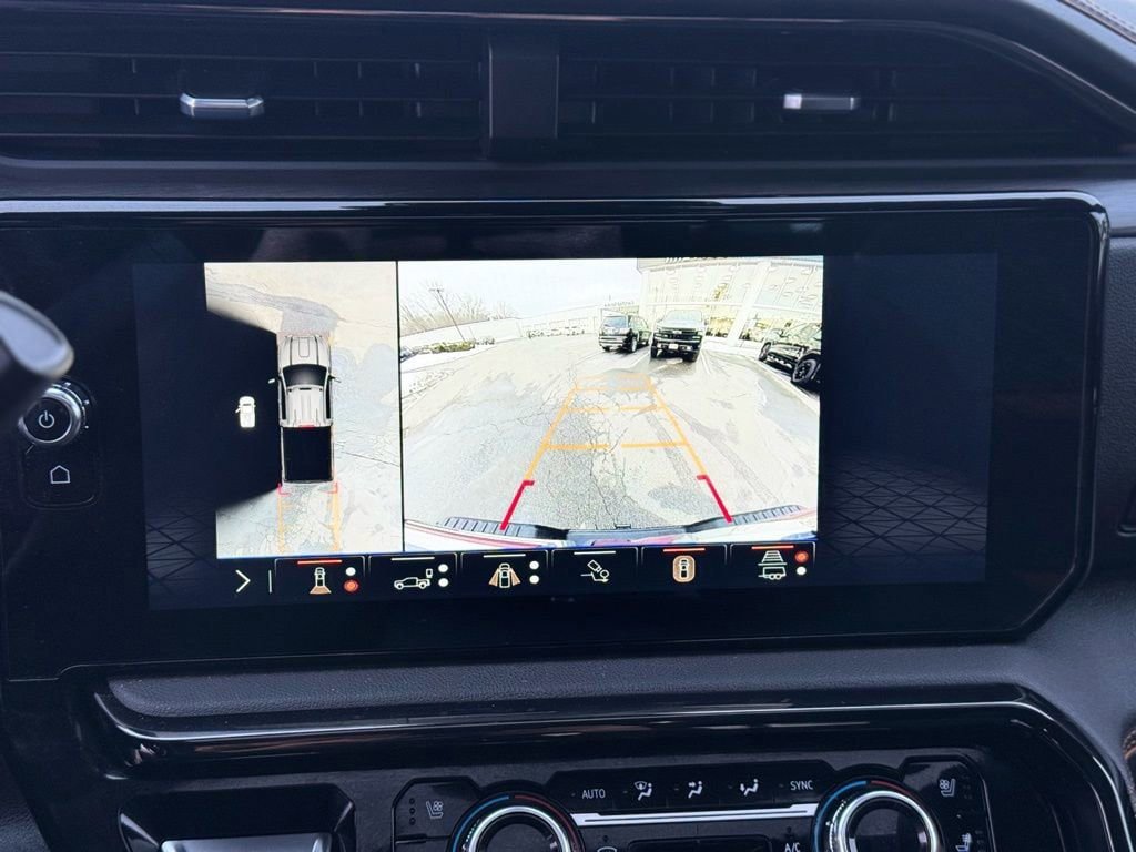 Used 2024 GMC Sierra 3500 AT4 w/ AT4 Premium Plus Package AWD/4WD image 19