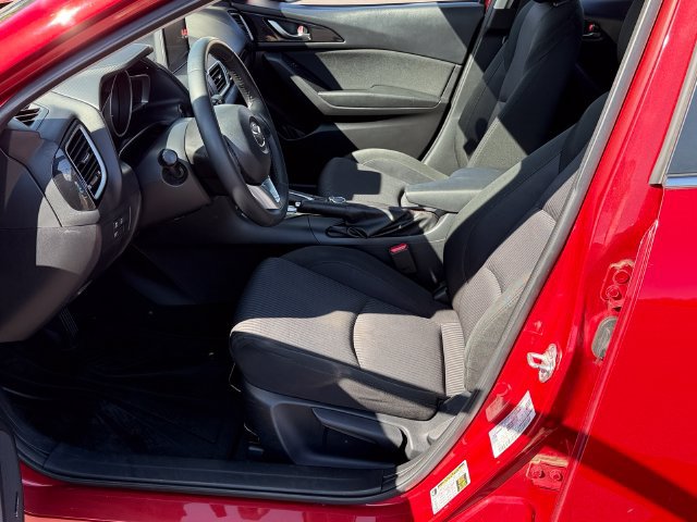 Used 2015 MAZDA MAZDA3 i Touring w/ Technology Package FWD image 20