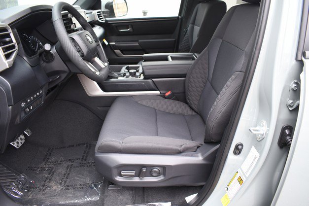 New 2026 Toyota Tundra SR5 image 7