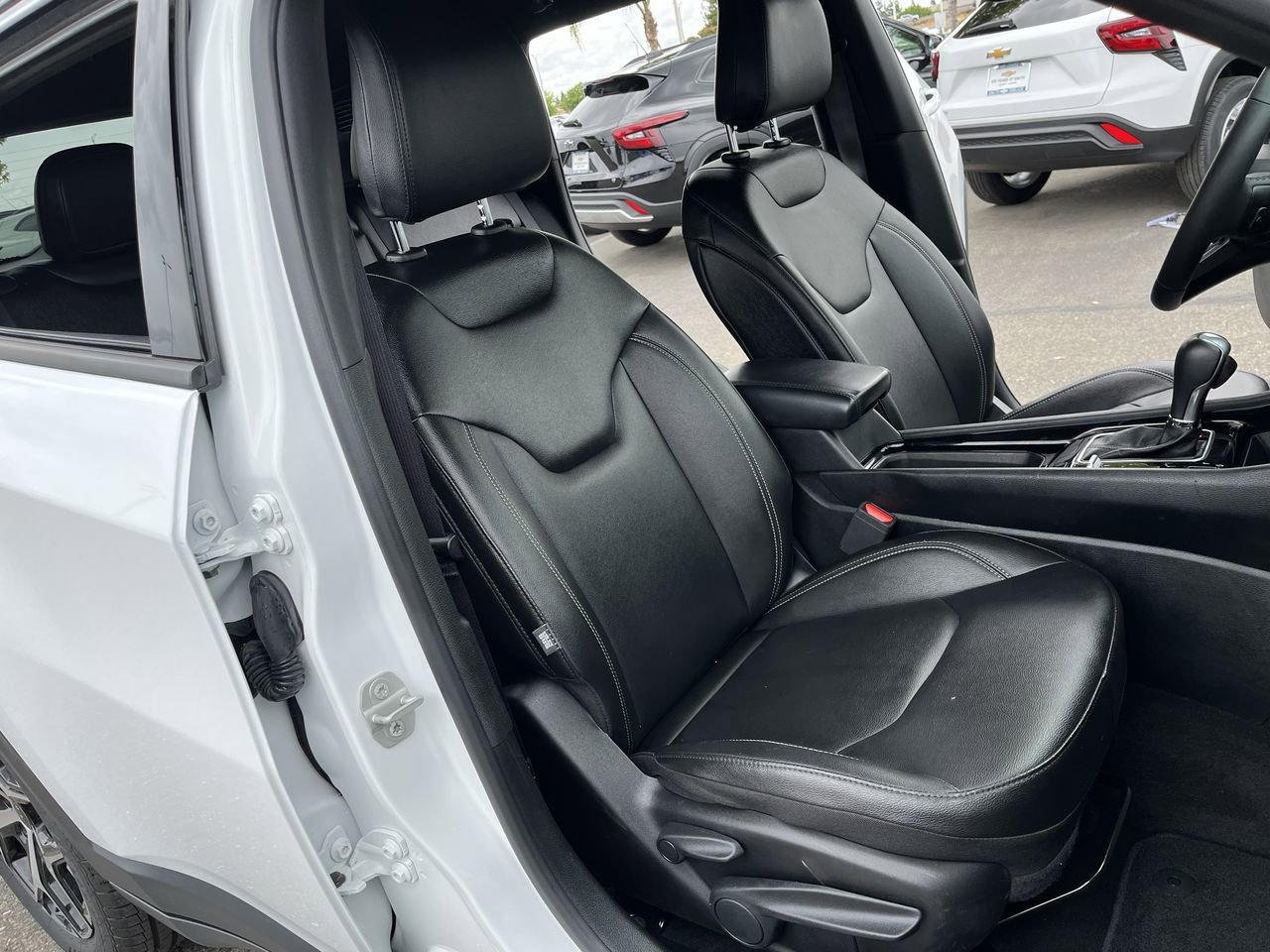Used 2025 Jeep Compass Limited AWD/4WD image 25