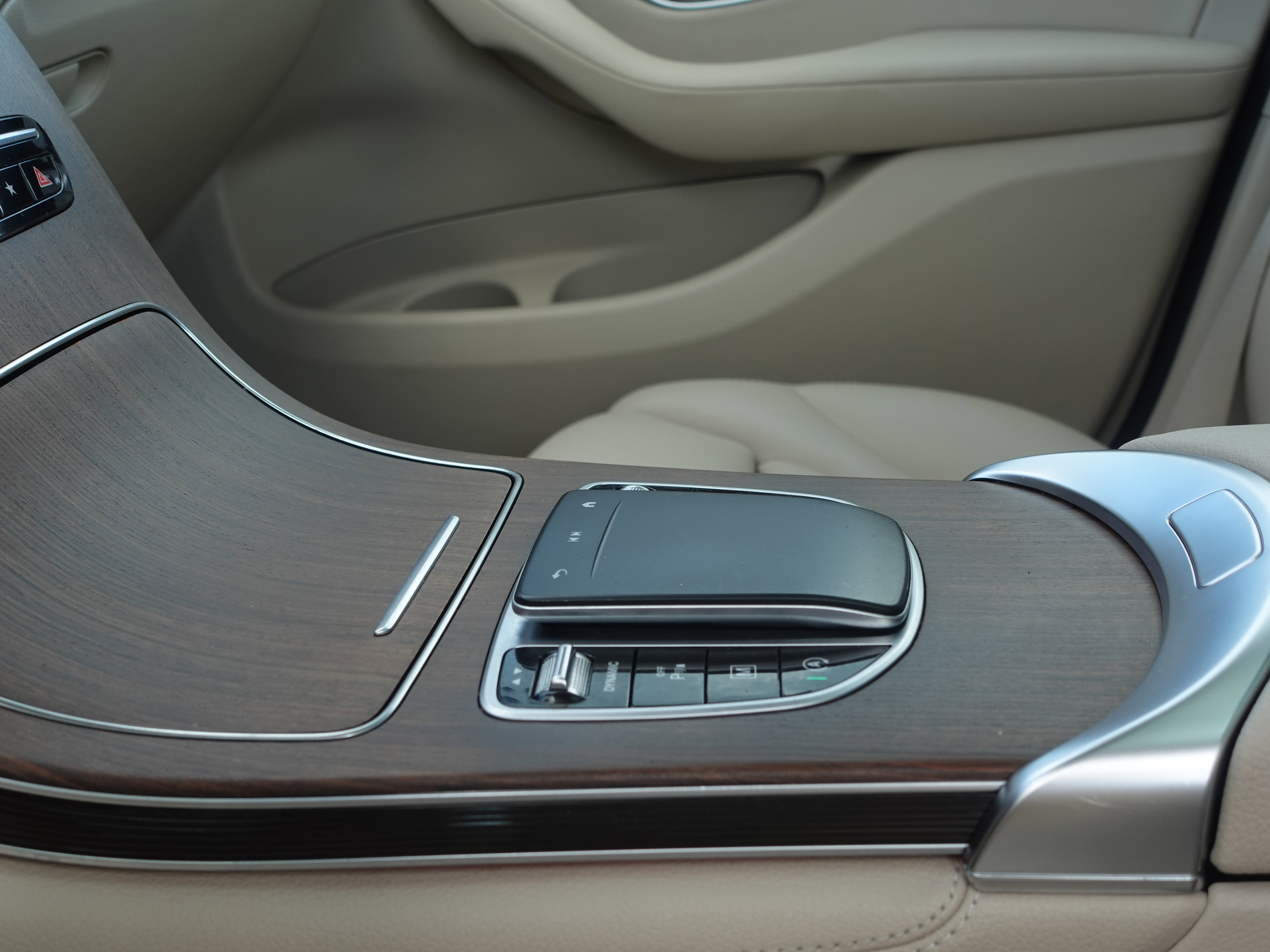 Used 2021 Mercedes-Benz GLC 300 4MATIC image 13