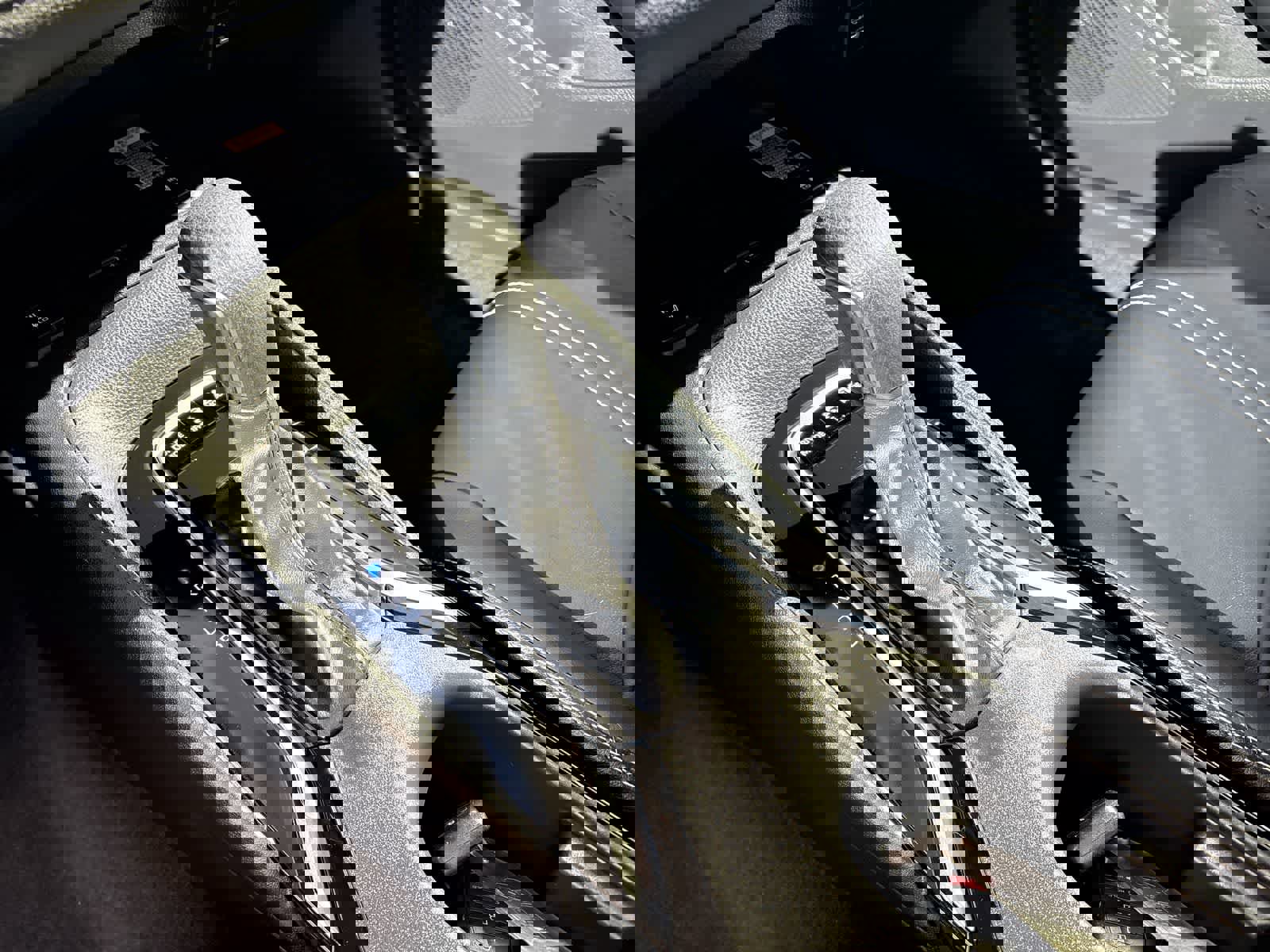 Used 2025 Toyota Corolla XLE image 16