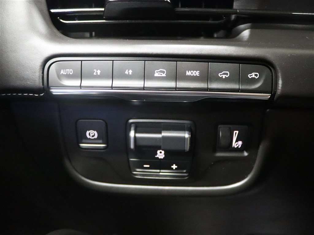 Used 2022 Cadillac Escalade ESV Sport Platinum AWD/4WD image 37