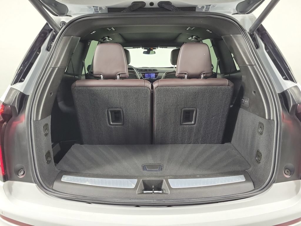 Certified 2024 Cadillac XT6 Premium Luxury w/ LPO, Floor Liner Package AWD/4WD image 9
