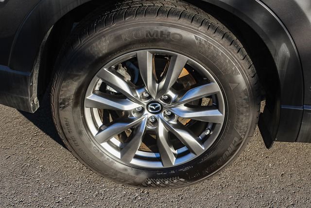 Used 2018 MAZDA CX-9 Touring w/ Touring Premium Package image 13