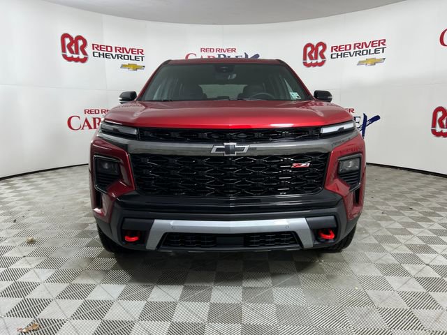 New 2026 Chevrolet Traverse Z71 w/ Enhanced Driving Package image 2