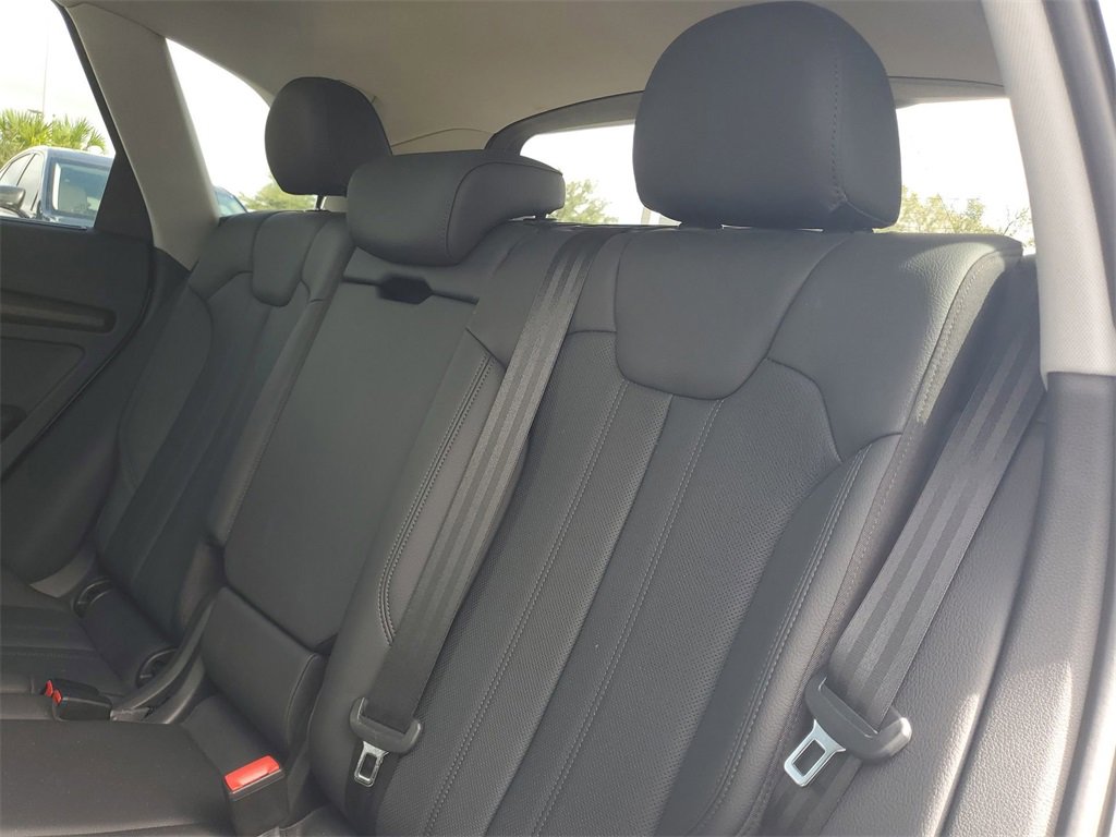 Used 2020 Audi Q5 Prestige image 12