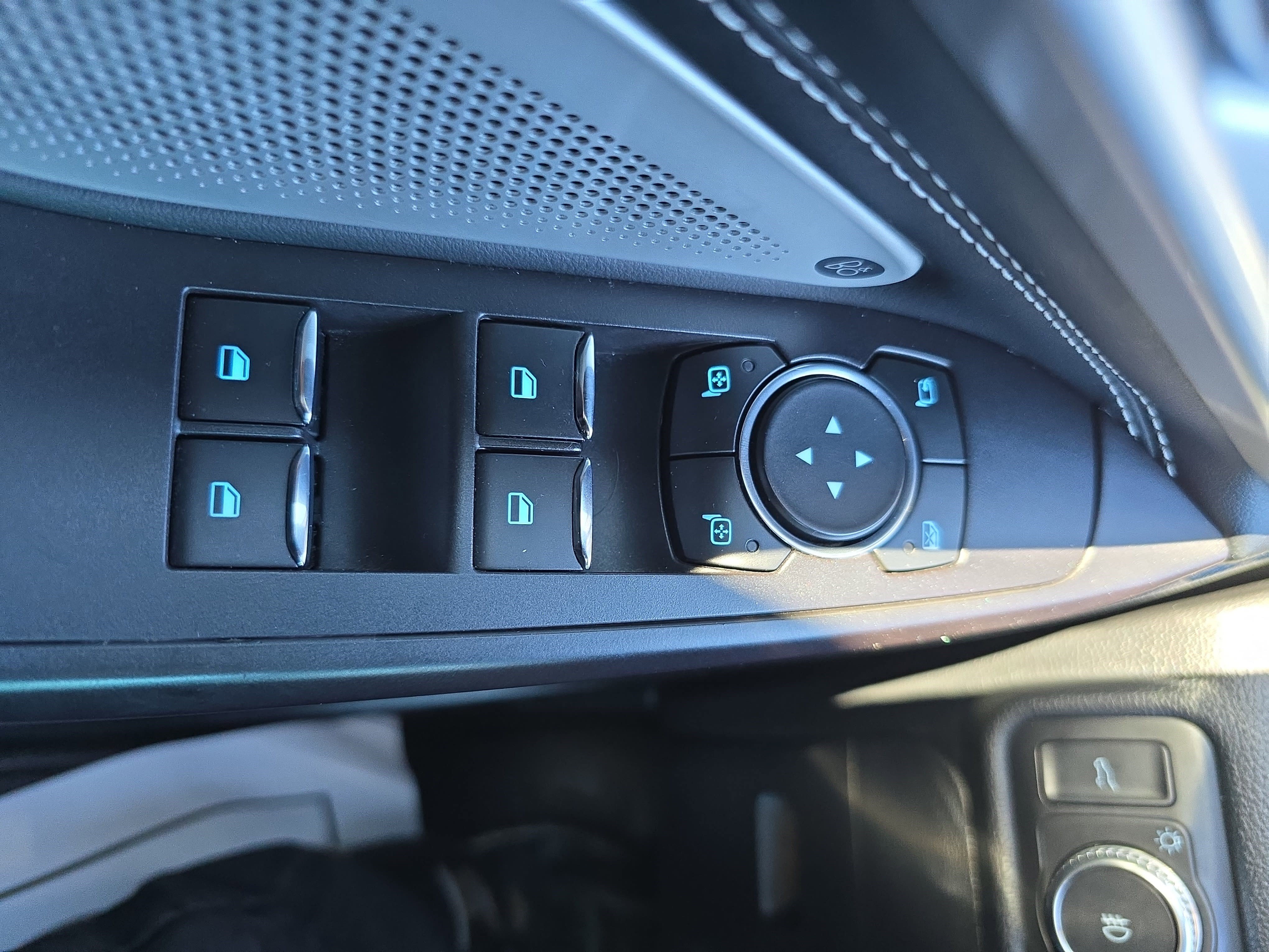 Used 2020 Ford Explorer ST w/ ST Street Pack image 27