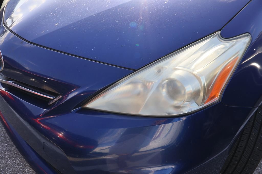 Used 2014 Toyota Prius V Two FWD image 3