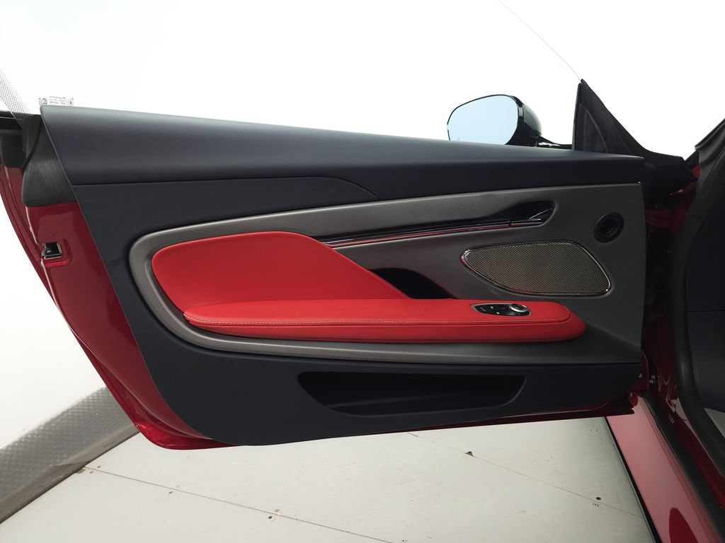 Used 2024 Aston Martin DB12 Coupe RWD image 5