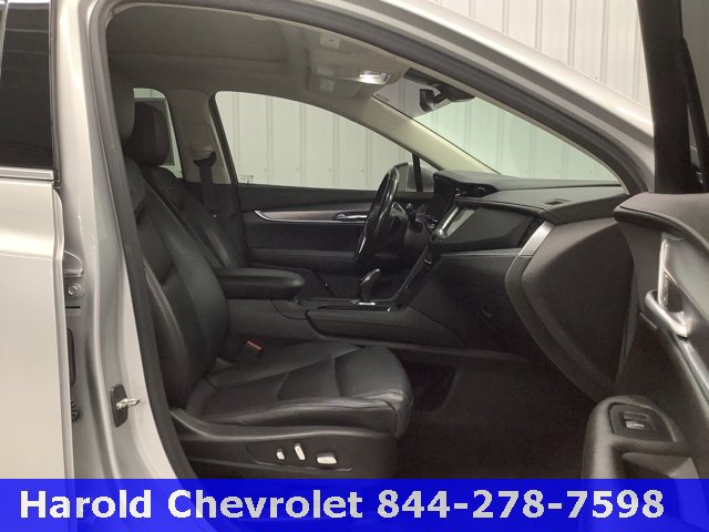 Used 2018 Cadillac XT5 Luxury image 11