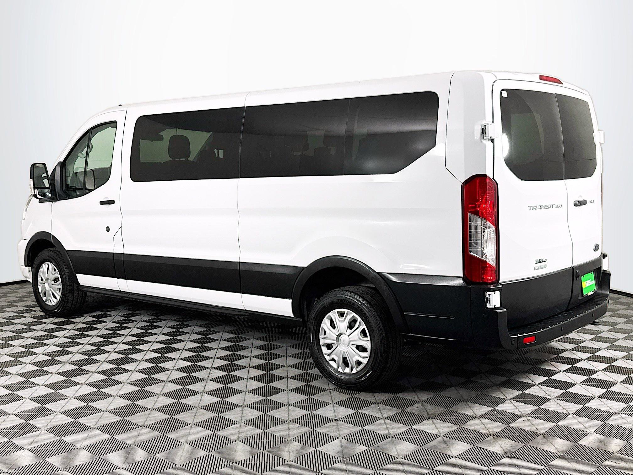 Used 2023 Ford Transit 350 XLT image 6