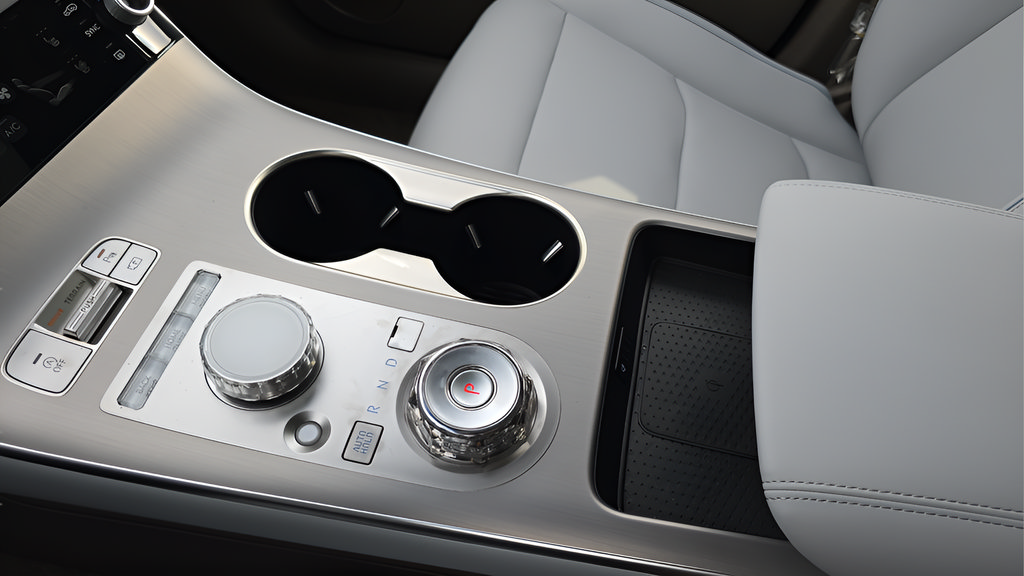 New 2026 Genesis GV70 2.5T Advanced AWD/4WD image 12