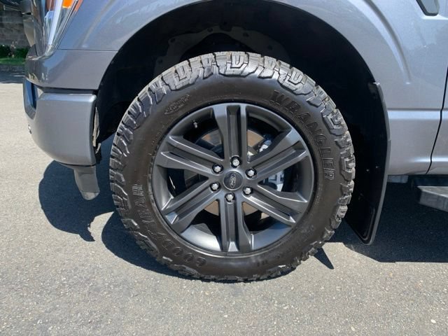 Used 2021 Ford F150 XLT w/ Equipment Group 302A High AWD/4WD image 10