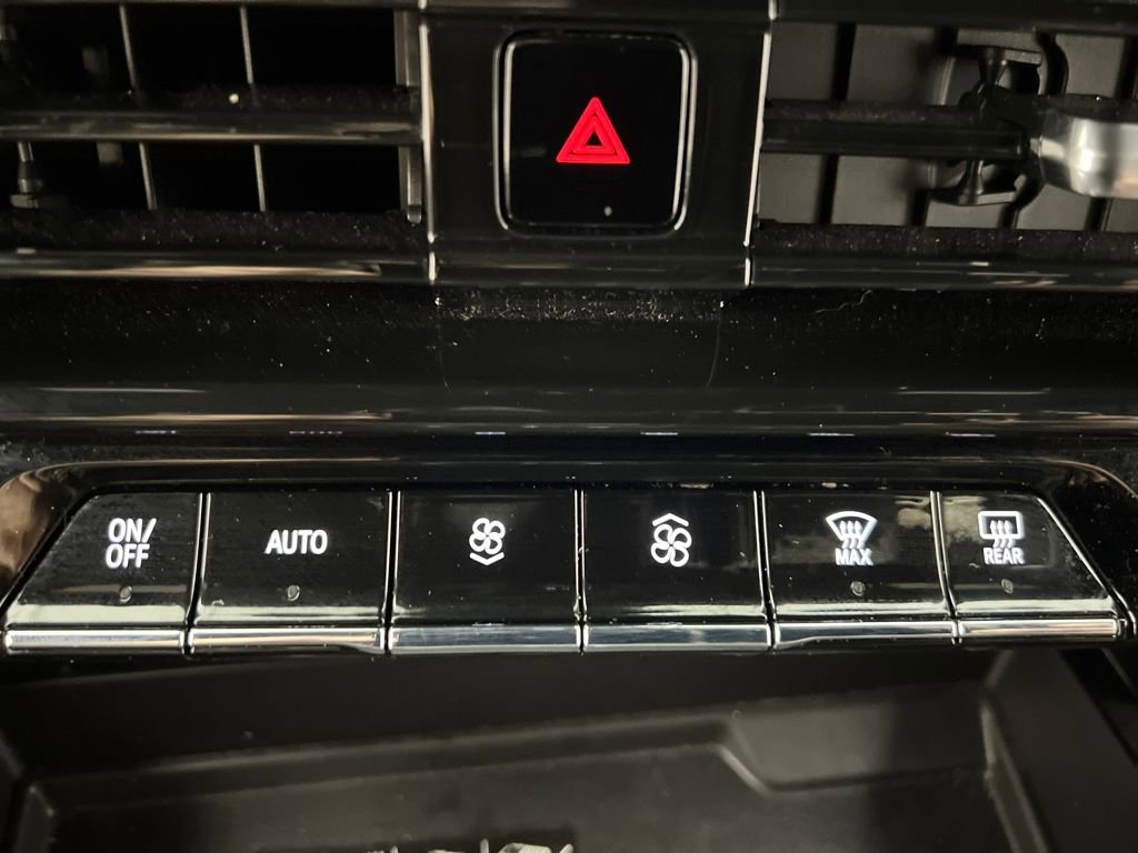 Used 2025 Chevrolet Tahoe LT image 53