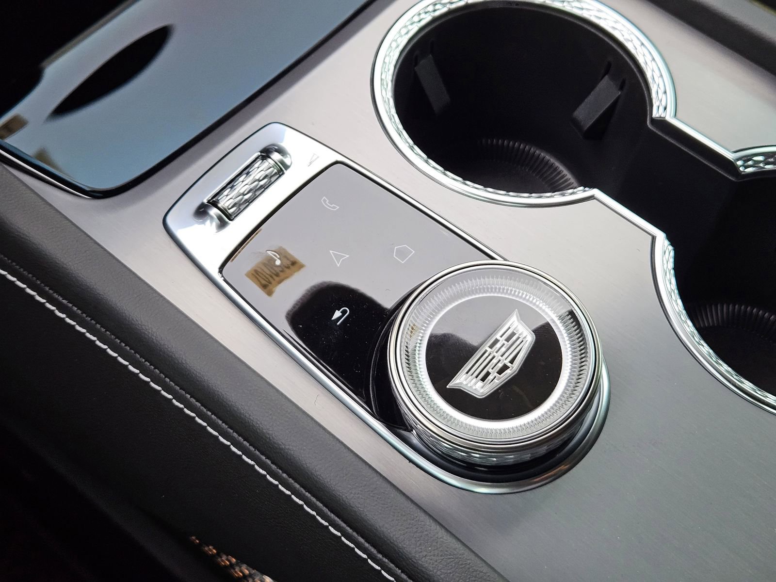 New 2026 Cadillac Vistiq Luxury image 21