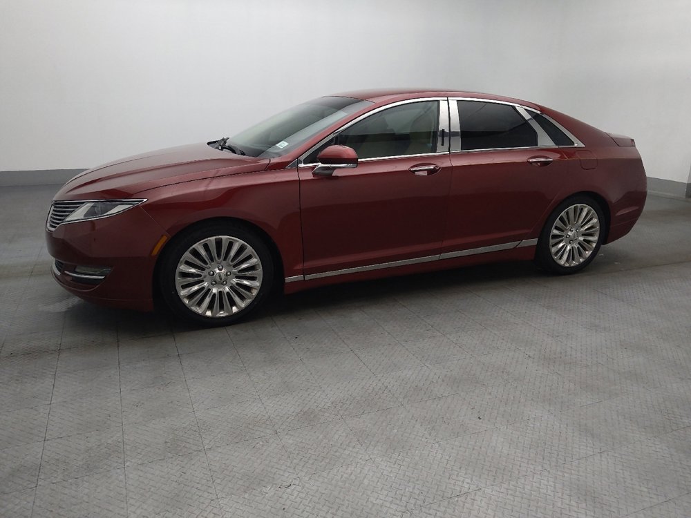 Used 2013 Lincoln MKZ FWD image 2