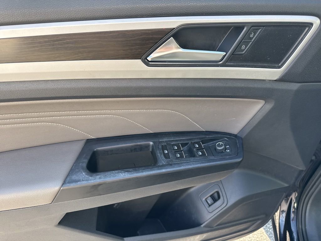 Used 2021 Volkswagen Atlas SE image 18