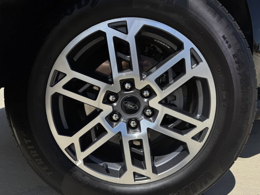 Used 2025 Ford Expedition Max Active RWD image 9