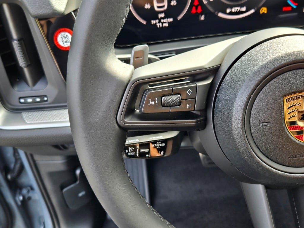 New 2026 Porsche Cayenne S image 29