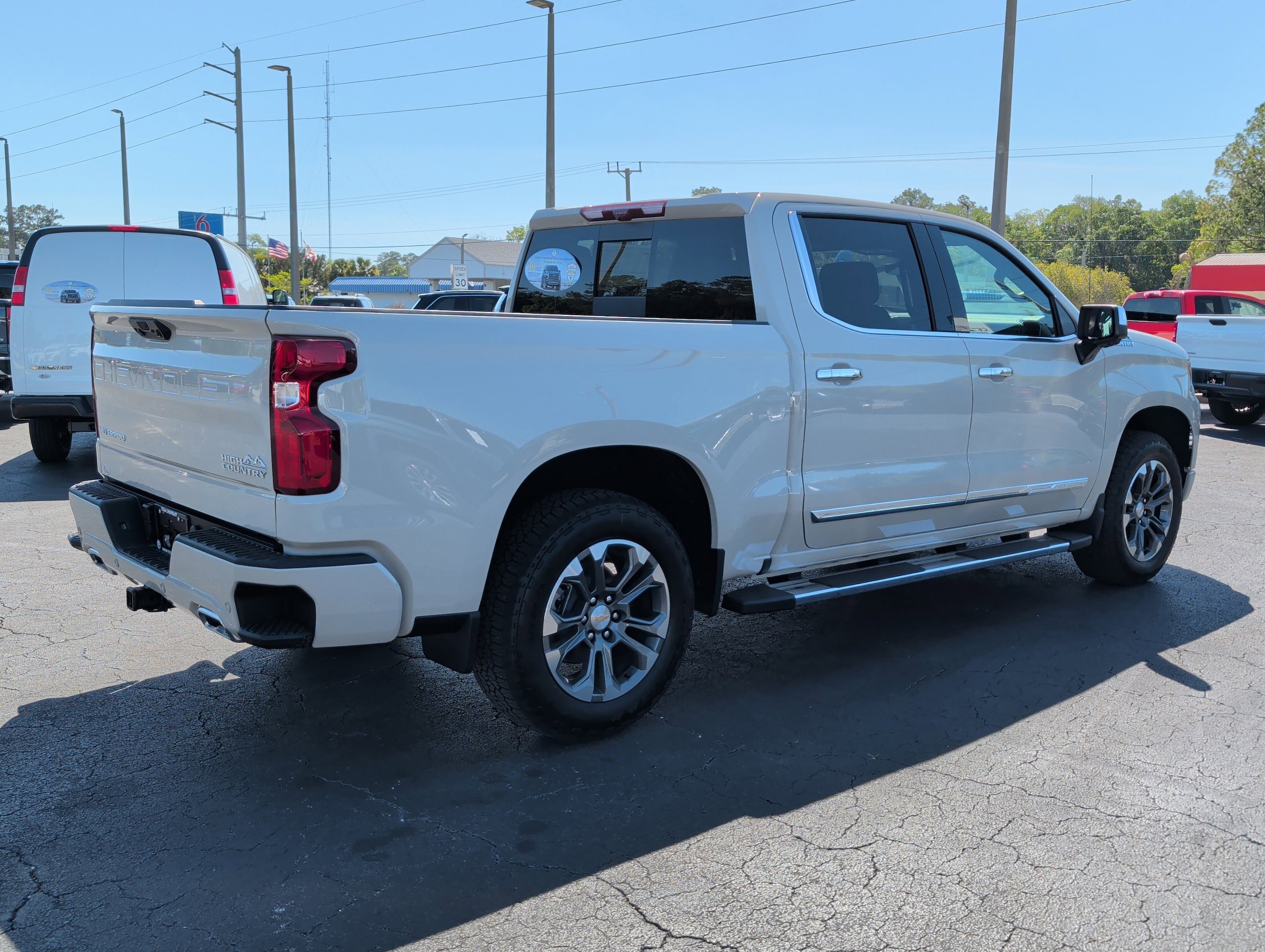 New 2026 Chevrolet Silverado 1500 High Country w/ Technology Package AWD/4WD image 12