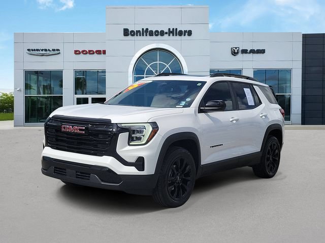 Used 2025 GMC Terrain Elevation w/ Elevation Premium Package AWD/4WD image 3