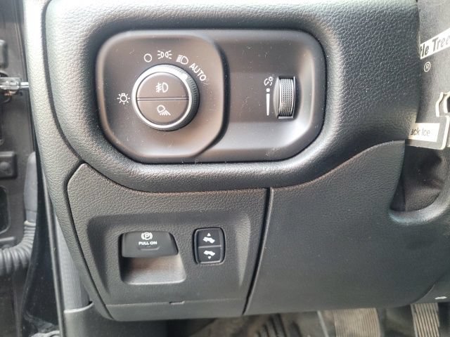Used 2020 RAM 1500 Big Horn AWD/4WD image 18