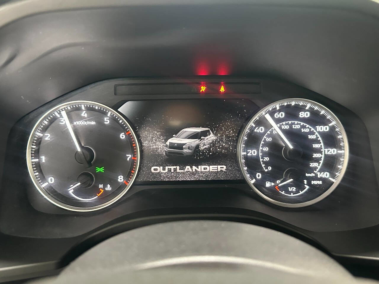 Used 2023 Mitsubishi Outlander ES image 30