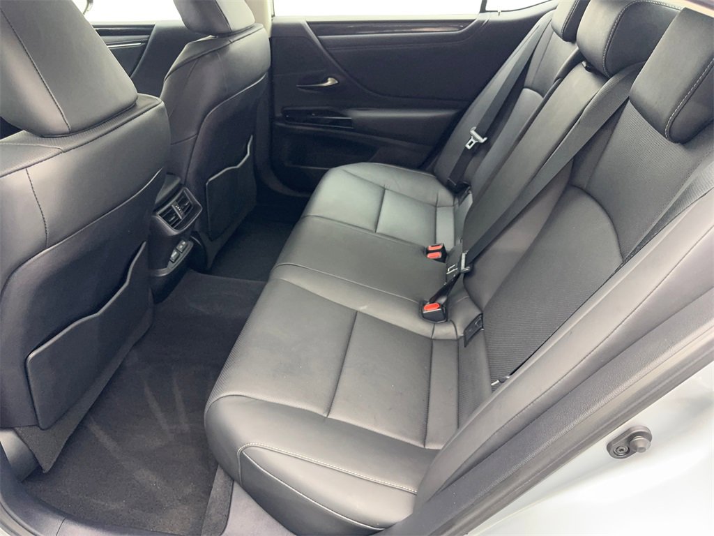 Used 2024 Lexus ES 350 image 32