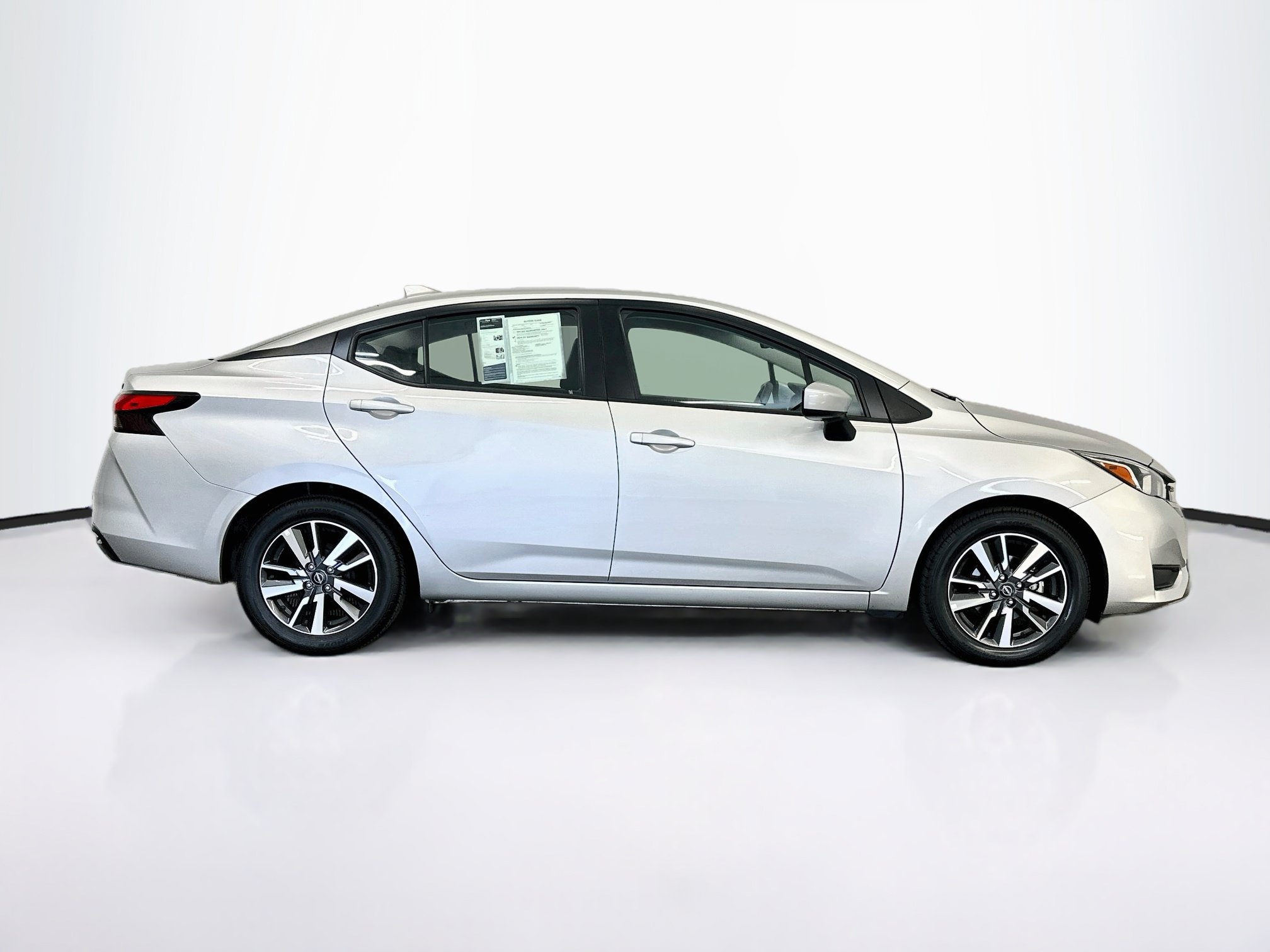 Used 2024 Nissan Versa SV FWD image 10