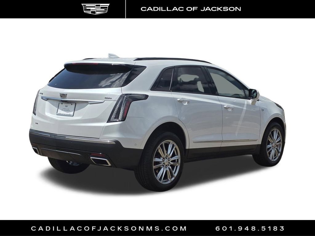 Certified 2023 Cadillac XT5 Sportv w/ Technology Package AWD/4WD image 5