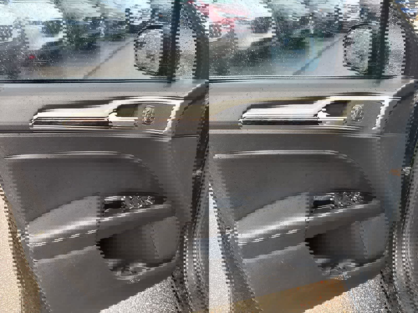 Used 2015 Ford Fusion SE w/ Equipment Group 202A image 14