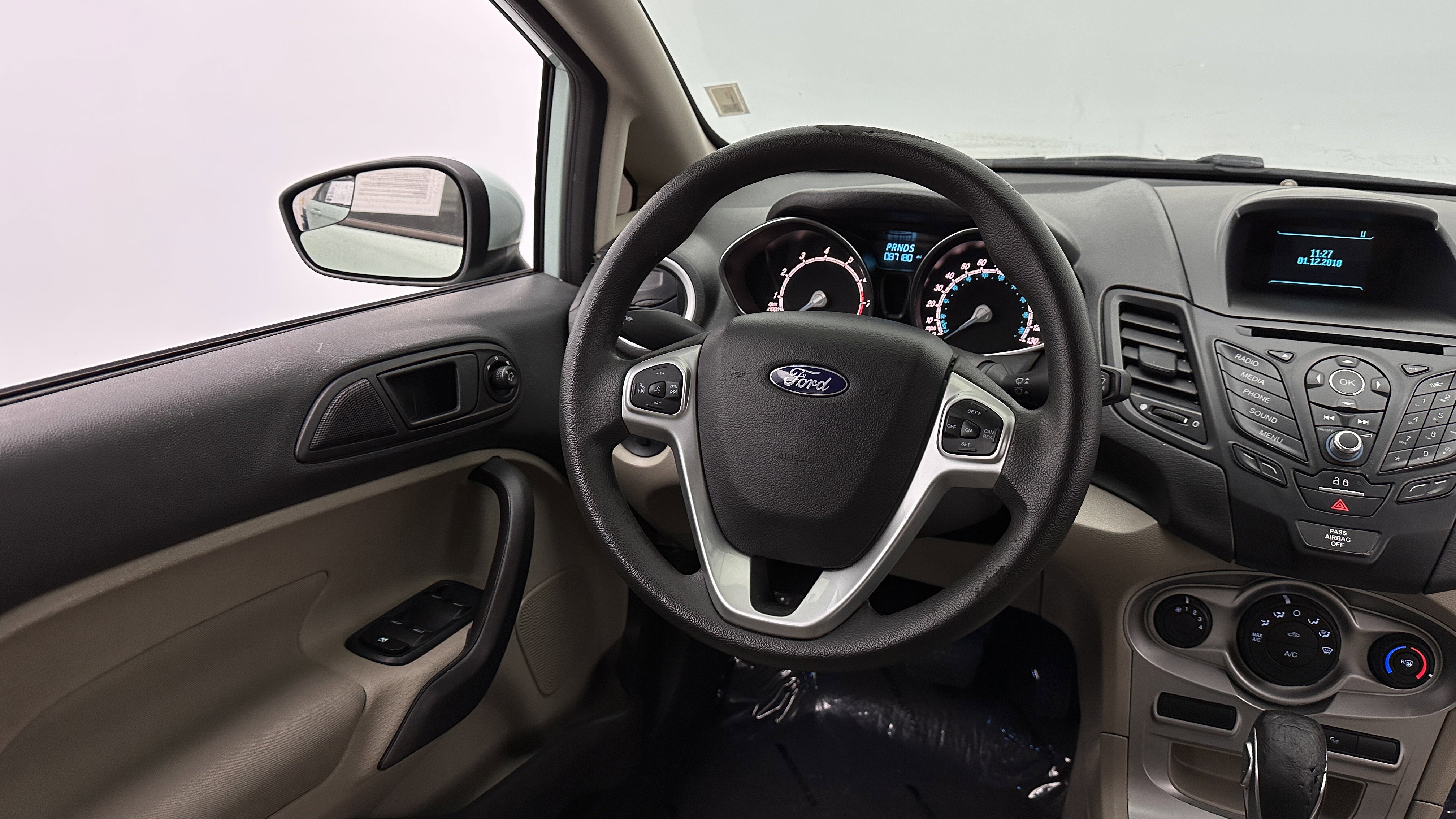 Used 2017 Ford Fiesta SE image 24