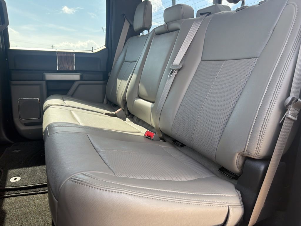 Used 2019 Ford F150 Lariat image 13