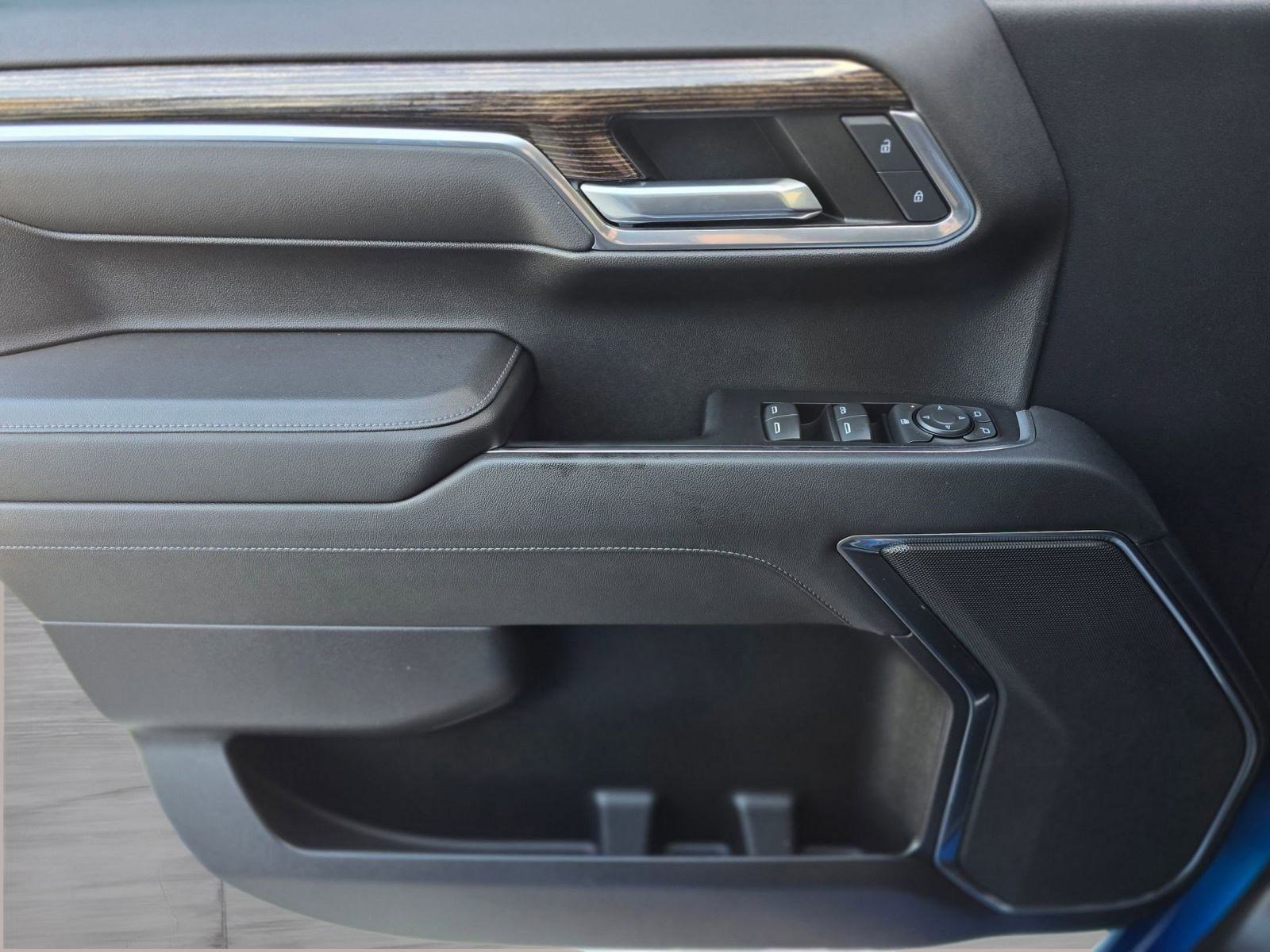 Used 2022 GMC Sierra 1500 Elevation w/ X31 Off-Road Package image 11