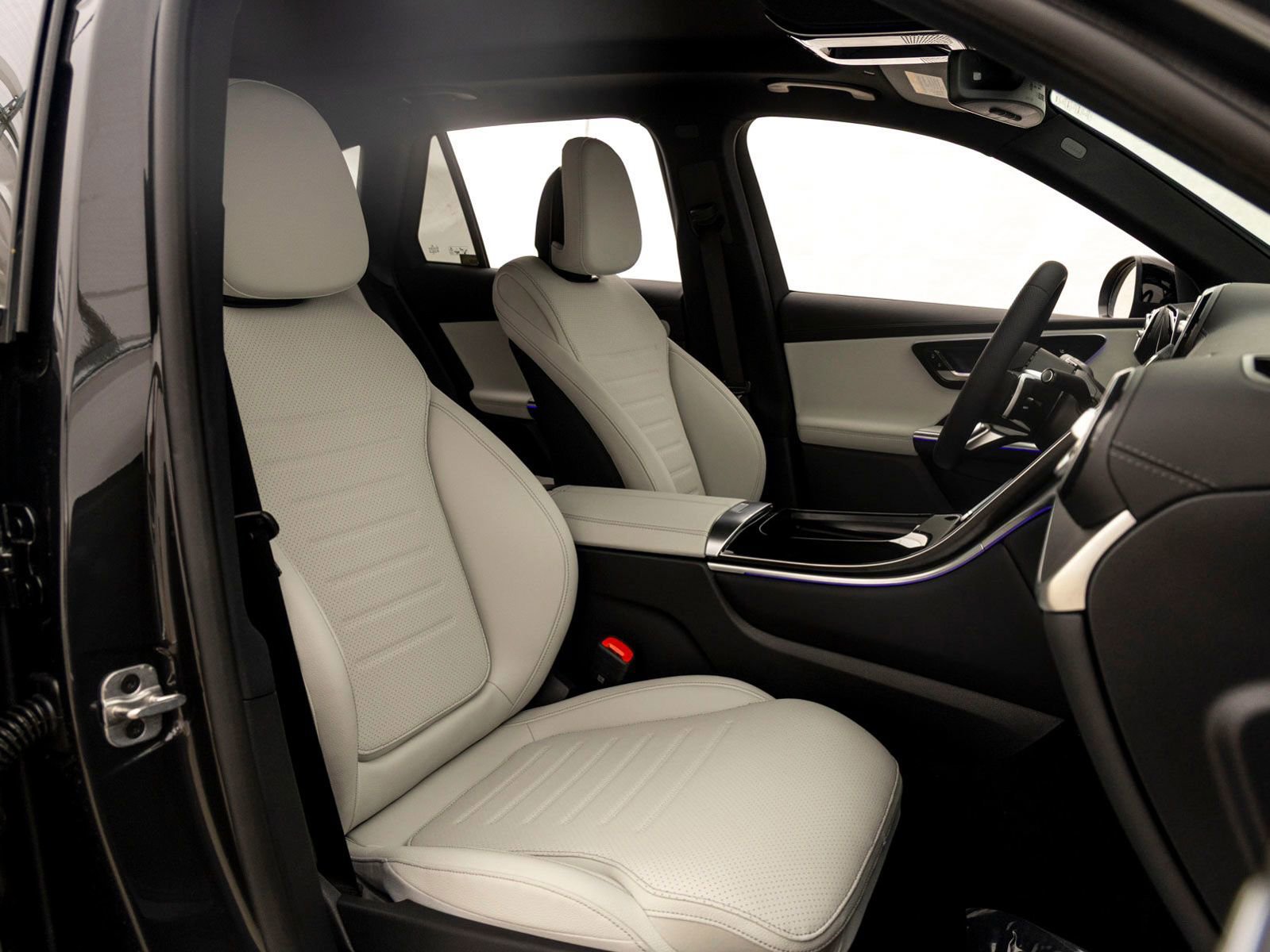 New 2026 Mercedes-Benz GLC 300 image 26