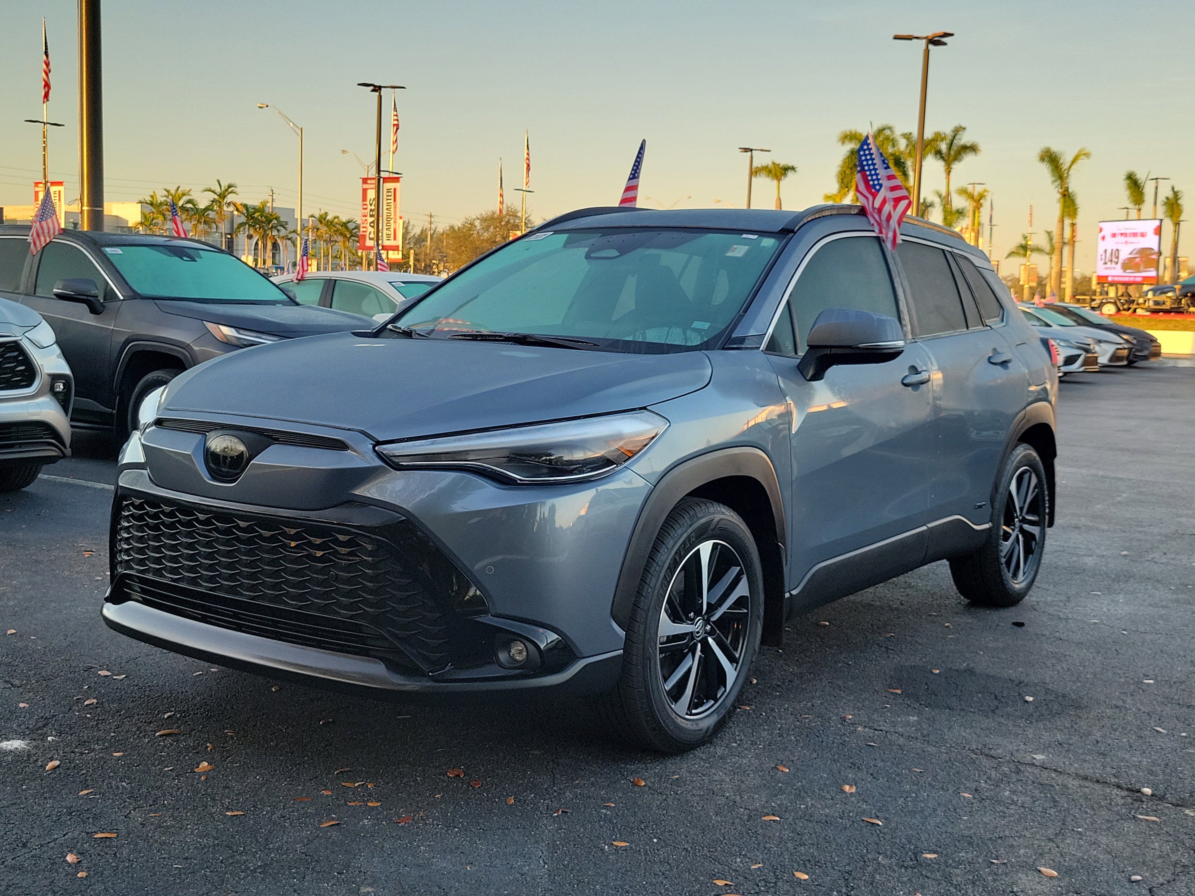 Used 2024 Toyota Corolla Cross SE image 6