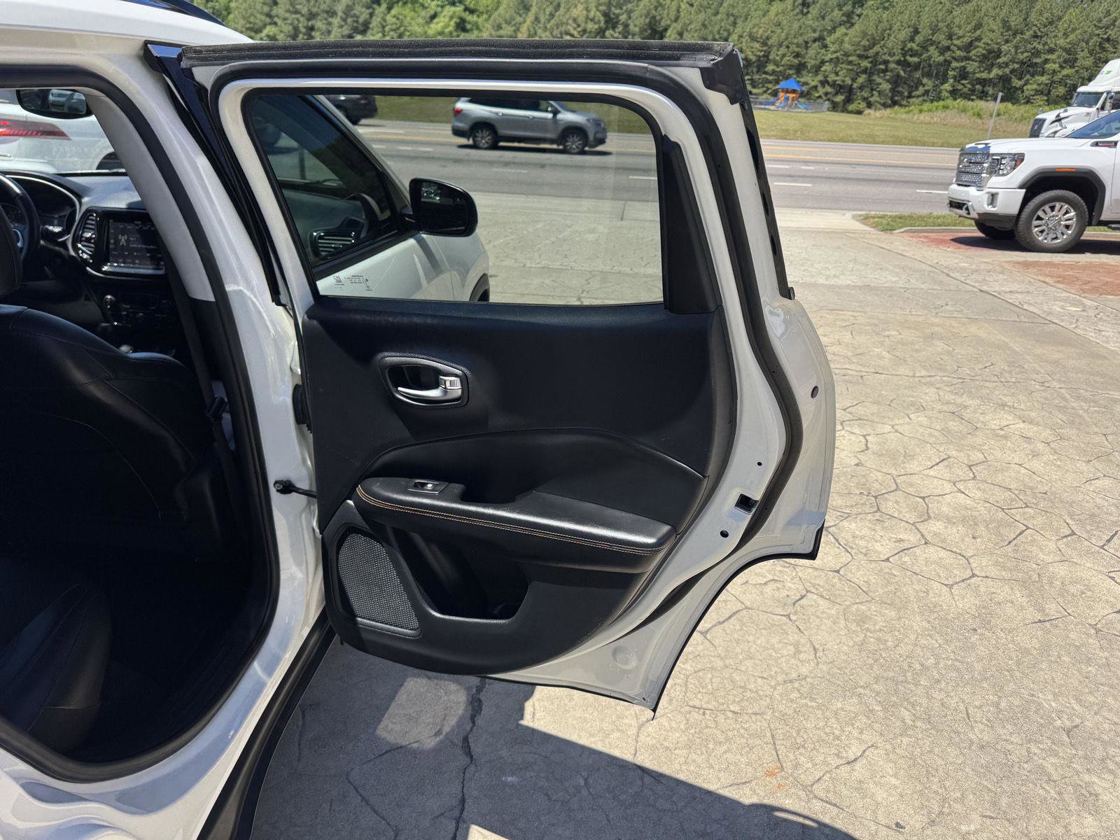 Used 2021 Jeep Compass Limited AWD/4WD image 13