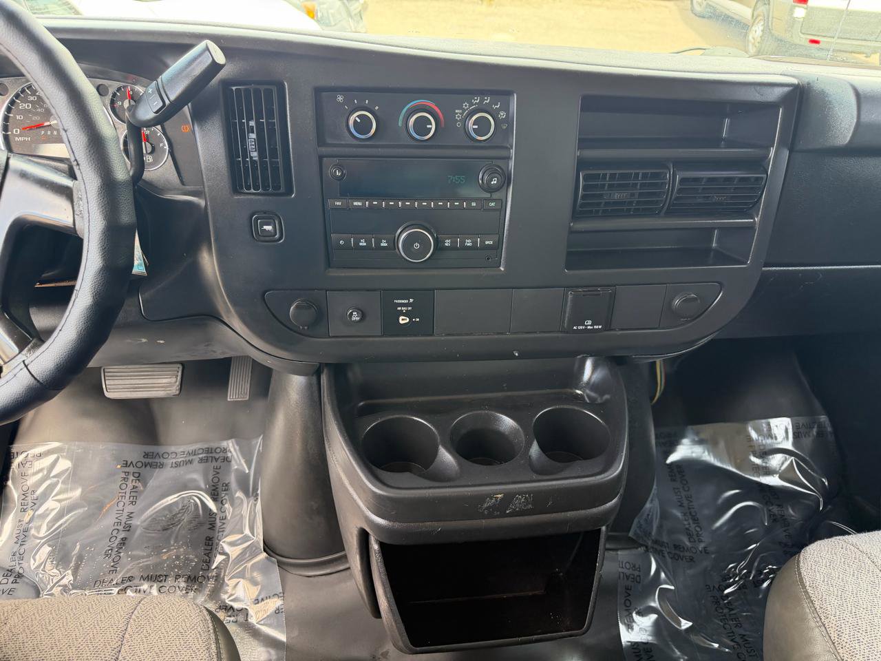 Used 2016 Chevrolet Express 3500 image 18