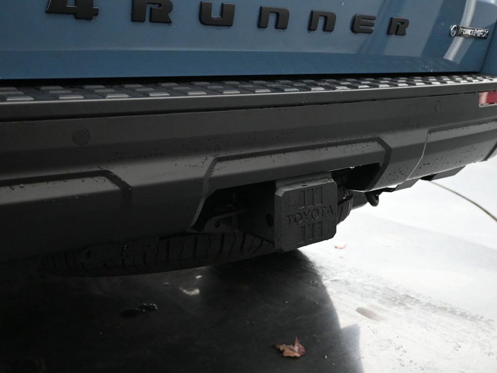 Used 2025 Toyota 4Runner TRD Off-Road Premium image 10