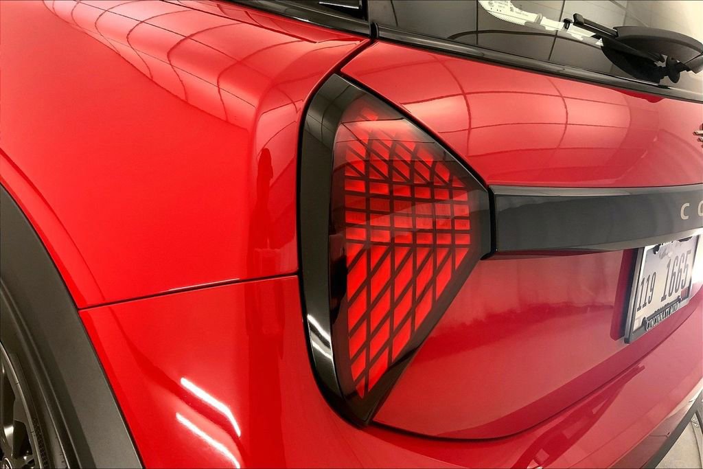 Certified 2025 MINI Cooper S image 28