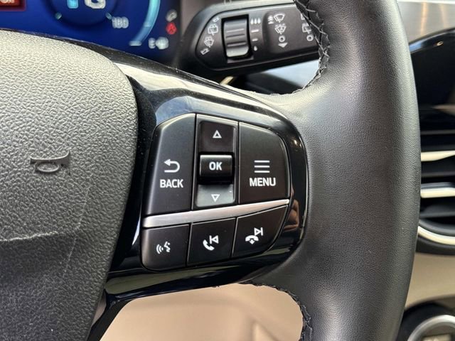 Certified 2021 Ford Escape Titanium image 10