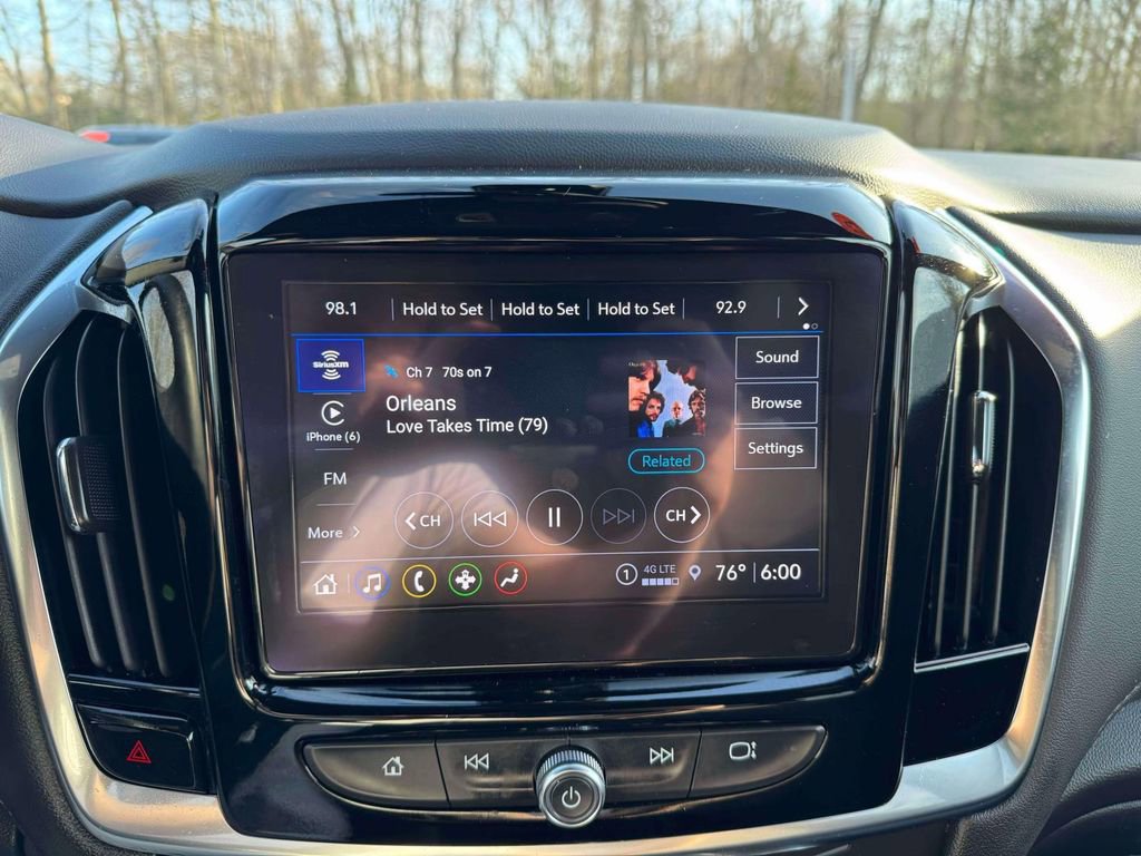 Used 2023 Chevrolet Traverse LT FWD image 29