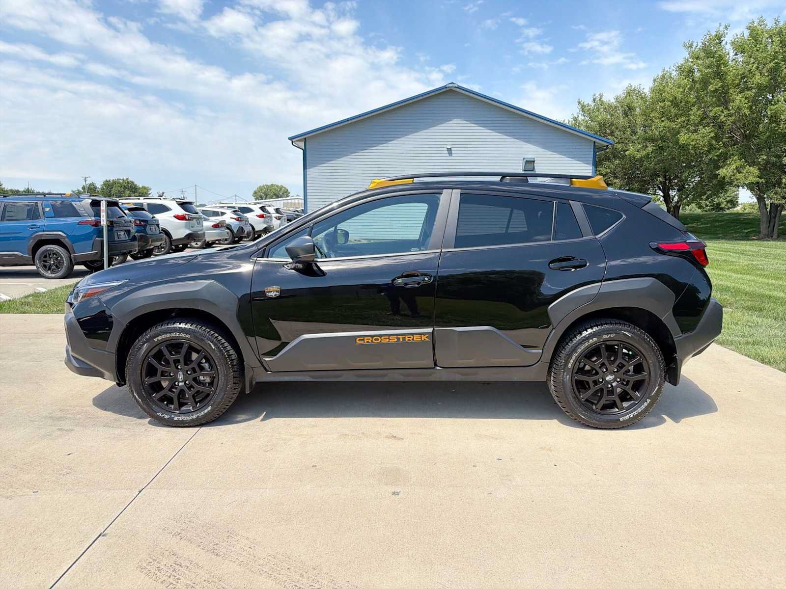 Certified 2025 Subaru Crosstrek 2.5i Wilderness w/ Crosstrek Mirror Package AWD/4WD image 3