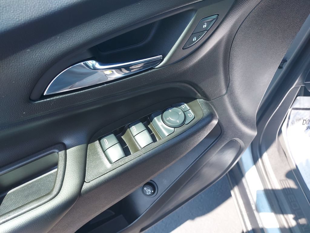 Used 2024 Chevrolet Equinox LT FWD image 19