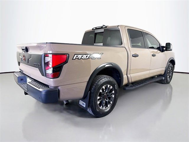 Used 2024 Nissan Titan PRO-4X w/ Pro-4x Convenience Package image 5