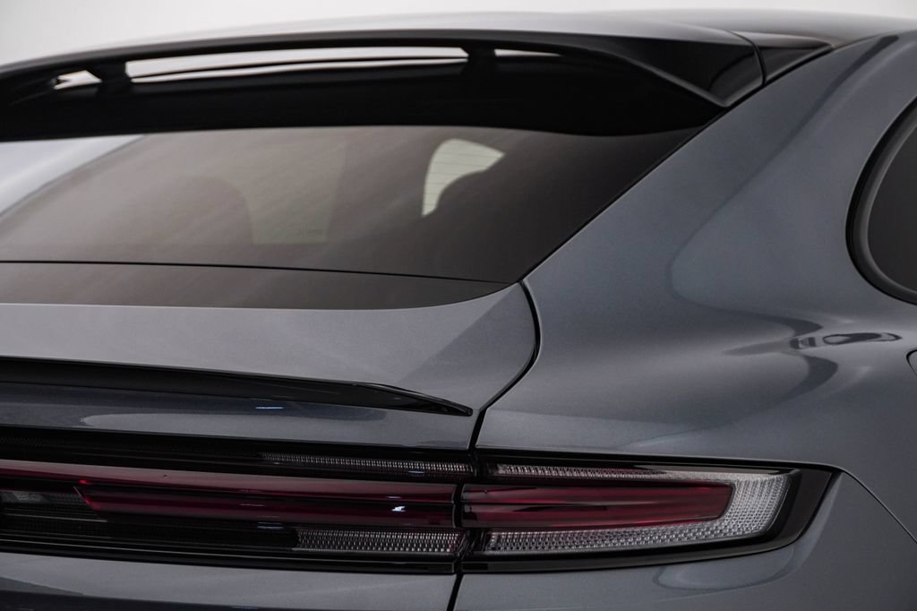 New 2026 Porsche Cayenne Coupe AWD/4WD image 12
