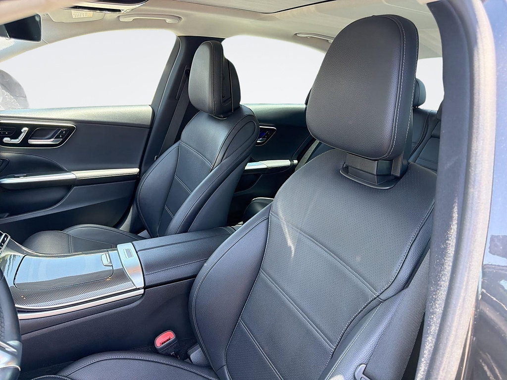 Used 2022 Mercedes-Benz C 300 Sedan image 23