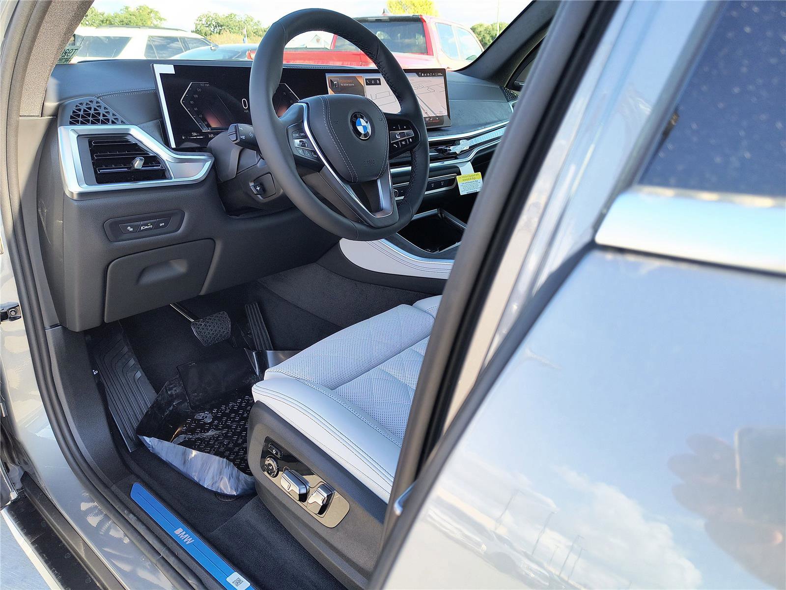 New 2026 BMW X5 sDrive40i w/ Climate Comfort Package image 2